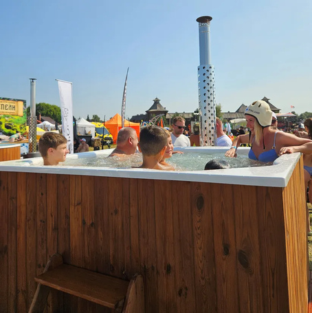 Купель Фурако Polar Spa ELITE QUATTRO 200 квадратная с интегрированной печью для 6-8 человек (термососна темная) фото  фото - 8
